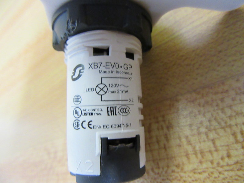 Schneider Electric XB7-EV0-3GP Pilot Light Assembly