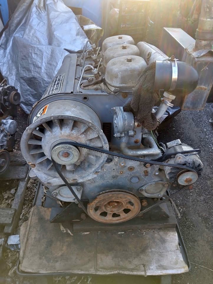 Deutz Diesel Model F3L912 Diesel Engine 3 CYLINDER 47 HP