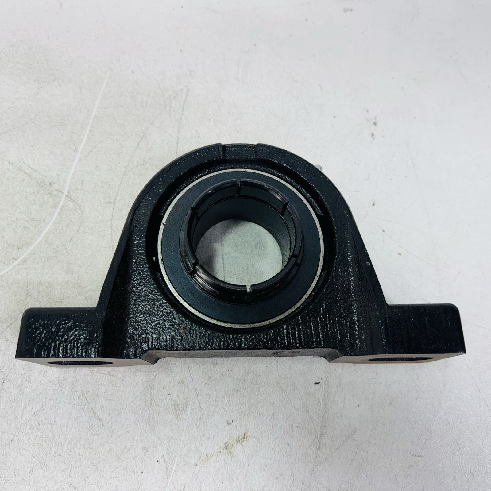 Browning VPB-235 AH Cast Iron Two Bolt Pillow Block Ball Bearing 2 3/16″. 764061