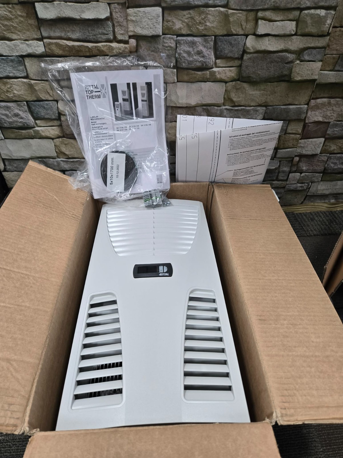 Rittal Top Therm SK3126.100 Air Heat Exchanger 230V, 50/60Hz IP54 50/60W