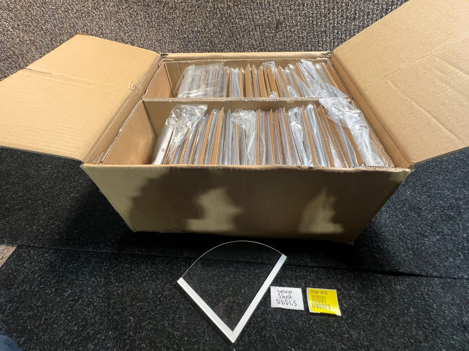 (QTY 100) RTC Fleet Divider 733-562-001 DWG 1-02305