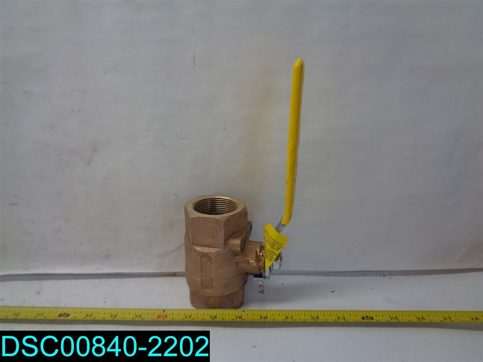 1-1/2″ Ball Valve w/ 316 SS 600# WOG NPT Bronze Standard Port Apollo #70-147-01