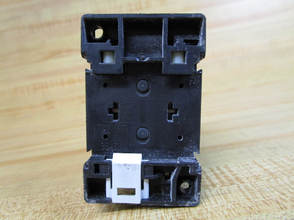 Klockner/Moeller DIL00 M Contactor DIL00M Coil: 230V 50Hz, 240V 60Hz