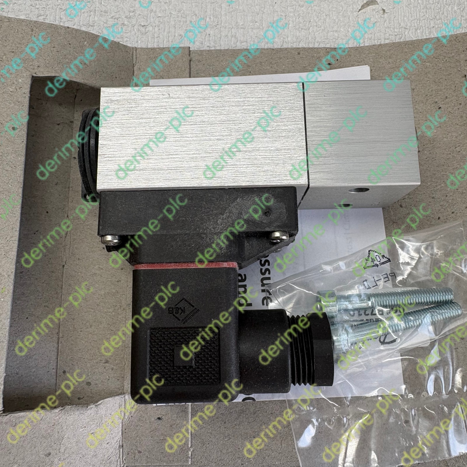 1pcs new Danfoss 061B000366 MBC5100 pressure sensor