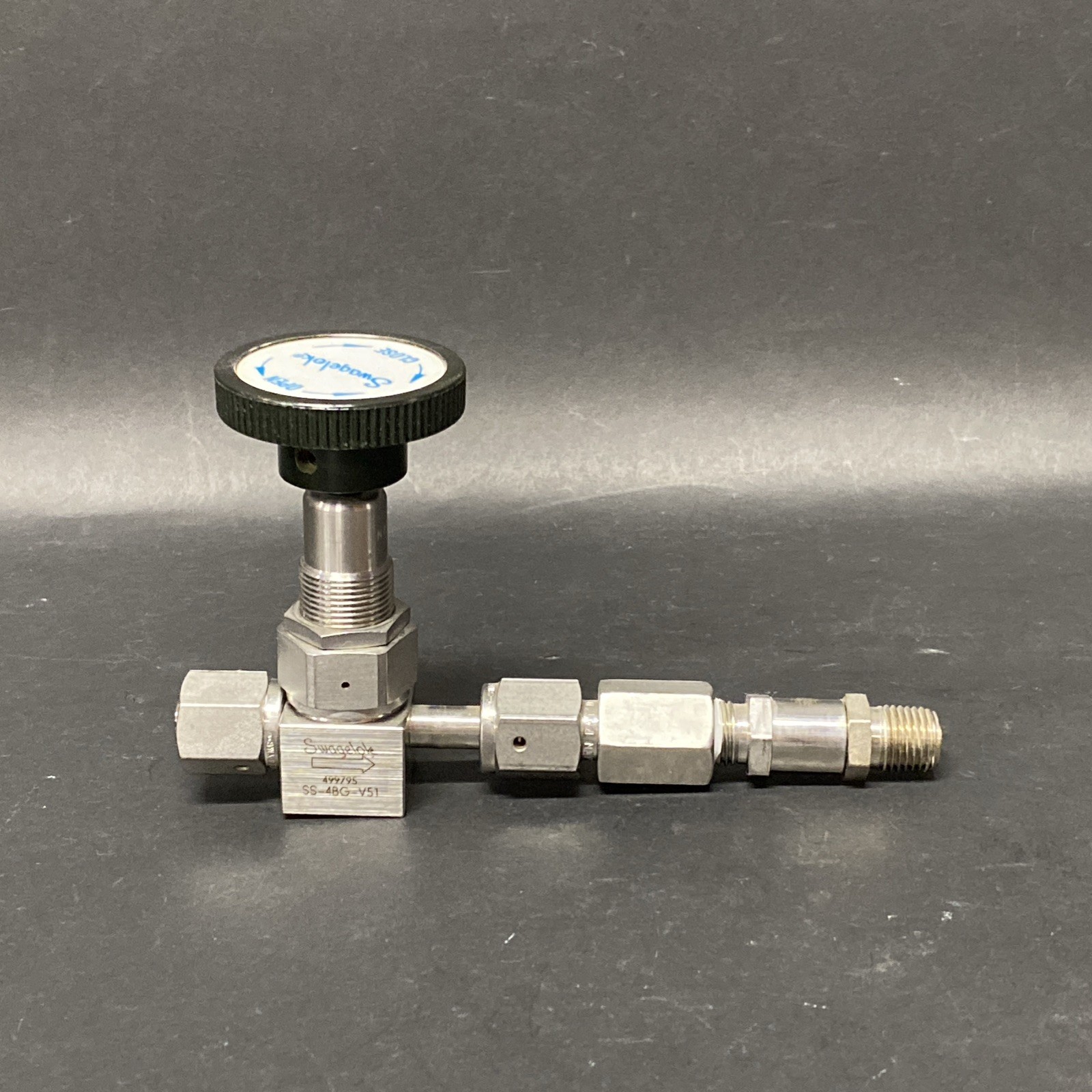 NICE CLEAN SWAGELOK BELLOWS VALVE SS-4BG-V51 With Check Valve SS-4C2-1 1 PSI YA