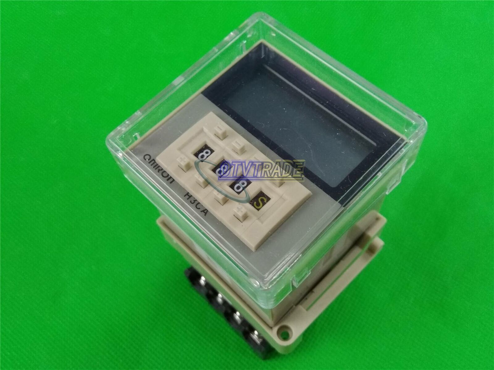NEW ONE IN BOX OMRON Timer H3CA-8 200/220/240VAC