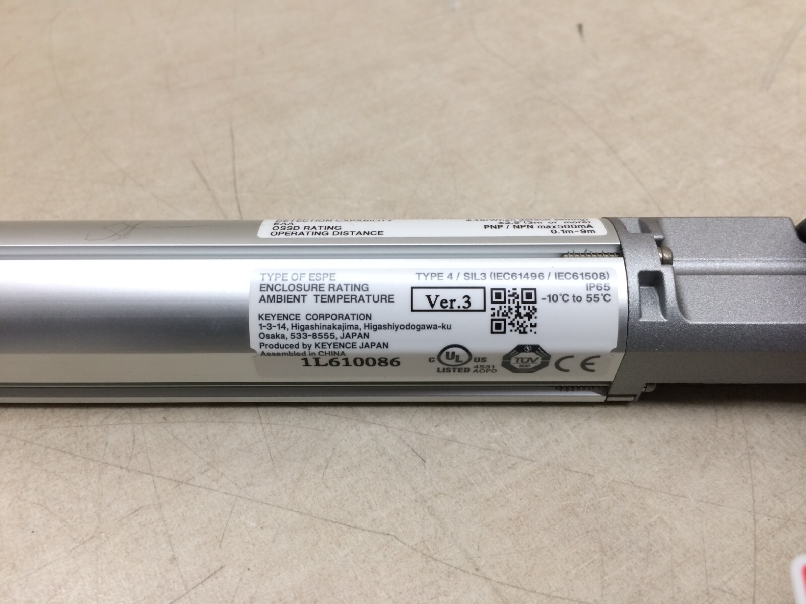 Keyence SL-V08L Safety Light Curtain Transmitter & Receiver SL-V08L-T SL-V08L-R
