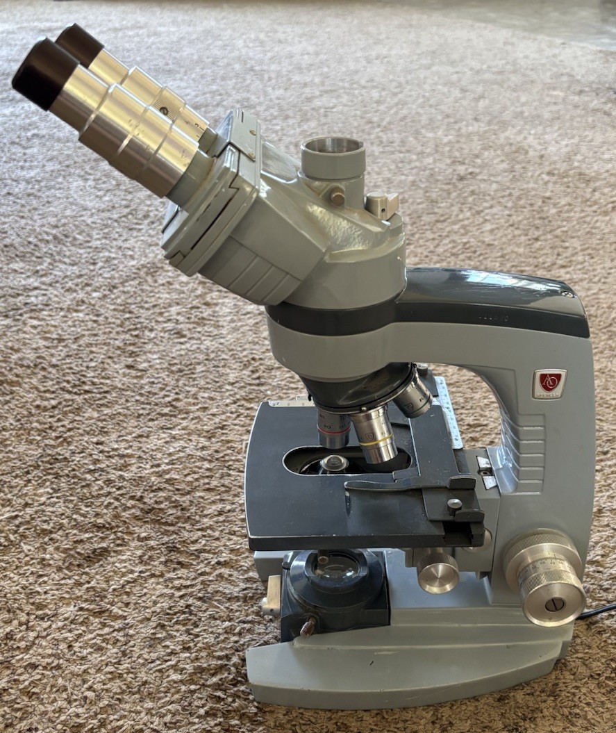 Vintage AO American Optical Spencer 1036A Illuminator Microscope 4x 10x 40x 100x