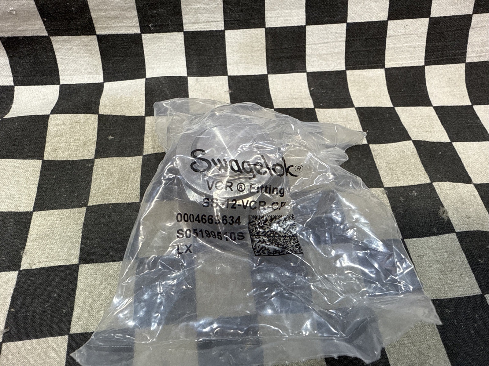 SWAGELOK SS-12-VCR-CP, SS12VCRCP, NUT 3/4″ VC, SHIPSAMEDAY#BB3