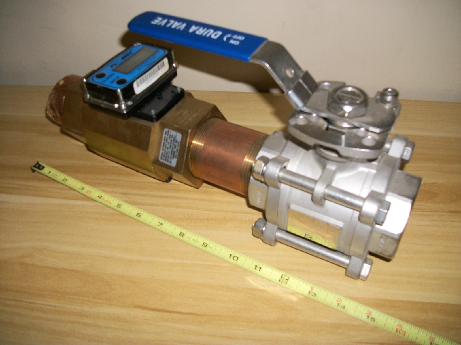 2 IN. FLOMEC ELECTRONIC DIGITAL FLOWMETER MODEL G2B20N09GMB W/DURA VALVE DM340