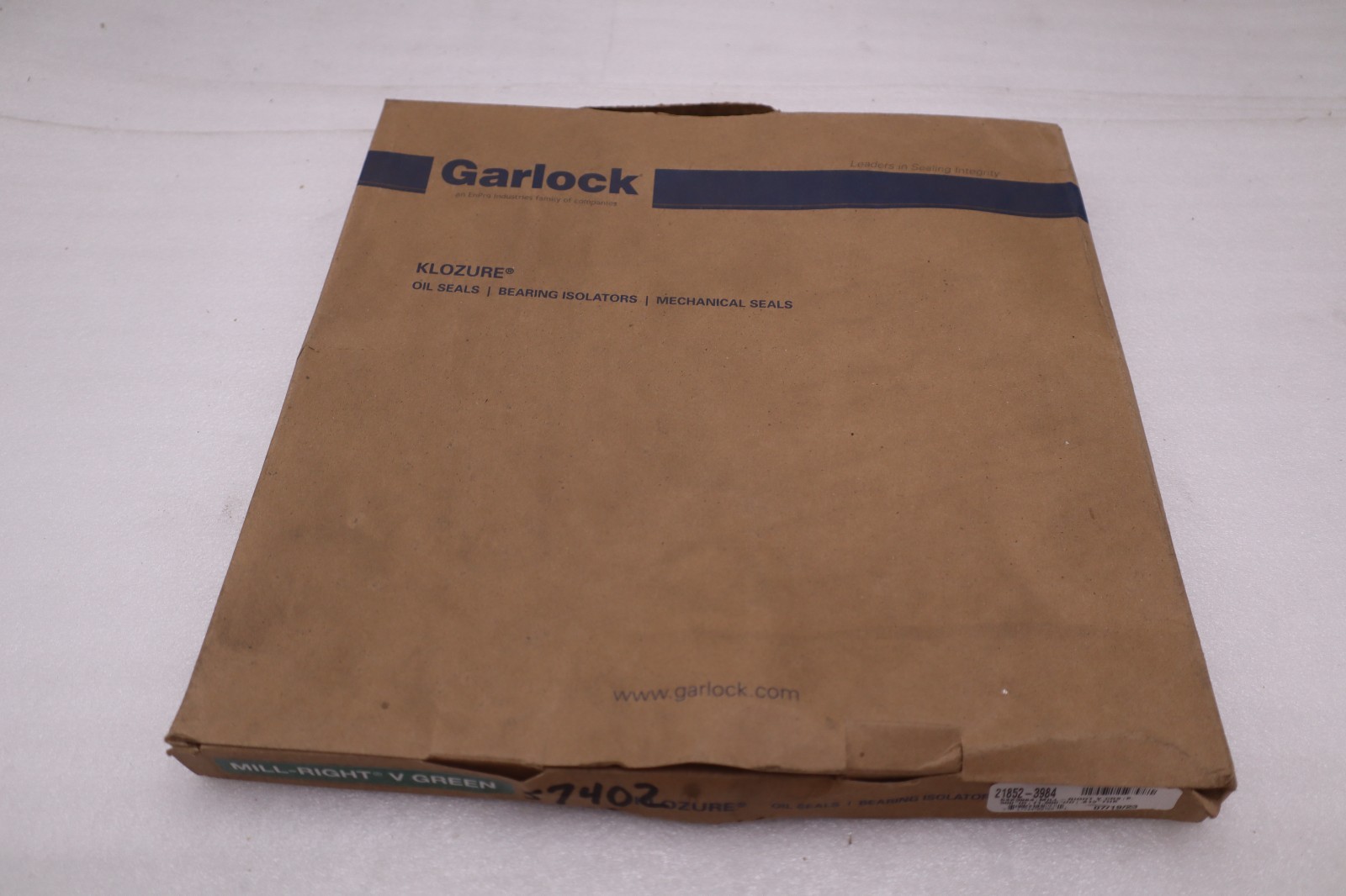 GARLOCK KLOZURE 21852-3984 OIL SEAL 9.500 in Shaft, 11.500 in Bore NEW UNIT