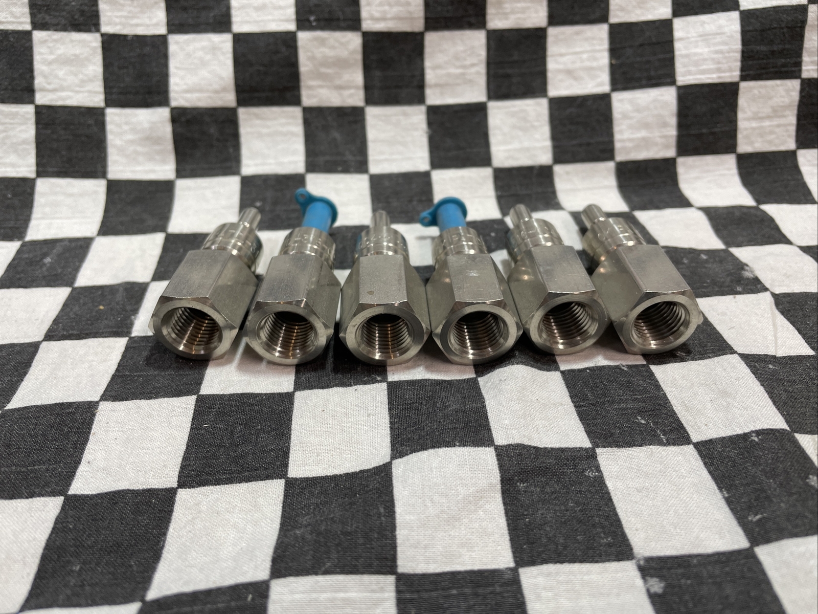 Swagelok Quick Connect Stem without Valve, SS-QC4-S-4PF, LOT OF 6 #ZS06