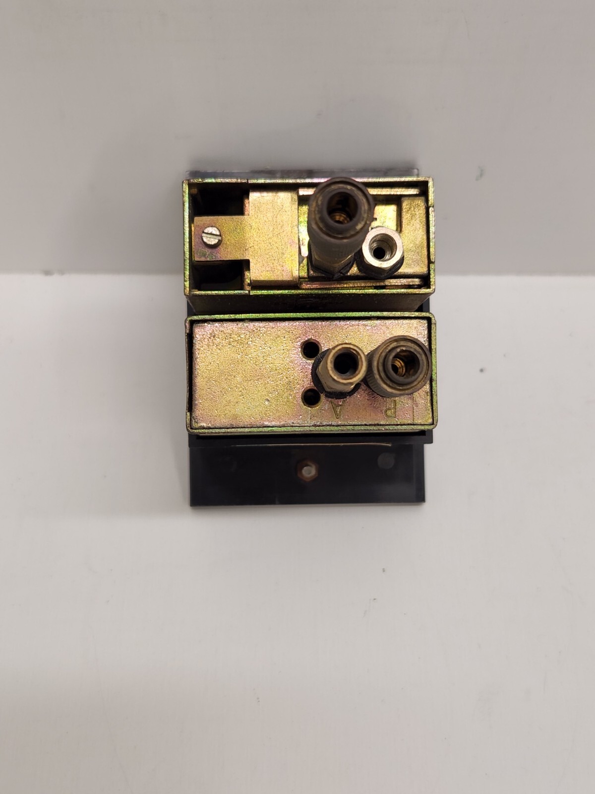 GUARANTEED! HECON 4-DIGIT COUNTER G04974013