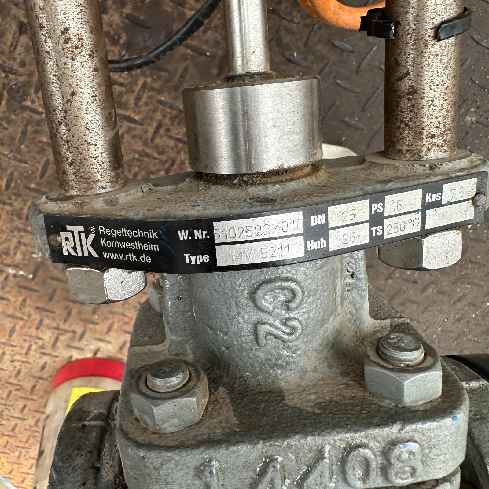 RTK MV5211 1″ inch DN25 250C Electric actuated control valve ST 5112-32 Actuator