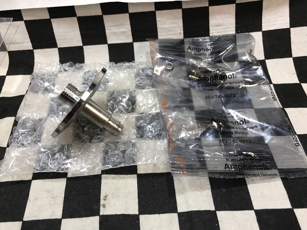Kurt J Lesker BNC Feedthroughs KF40 single, IFTBG012038B, 203/743-9272 #1550E1