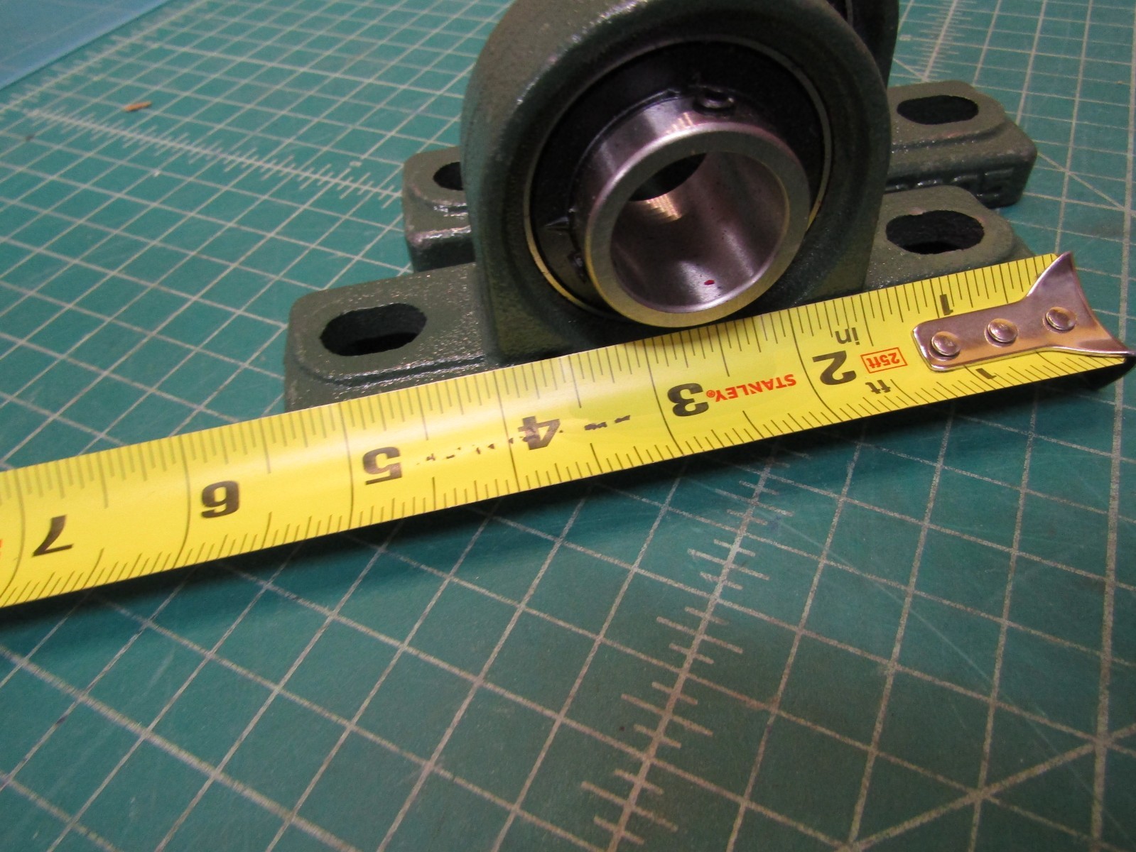 2 – NEW P205 2 Bolt Pillow Block 1” Shaft size W/ Bearing. Unbranded – Out of th
