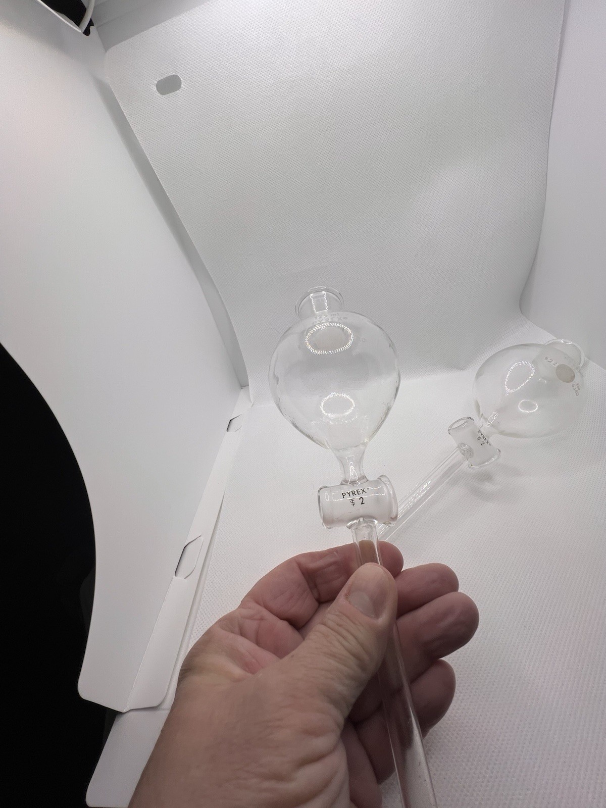 CORNING 6340-125 PYREX 125ML GLOBE-SHAPED SEPARATORY FUNNEL (B441)