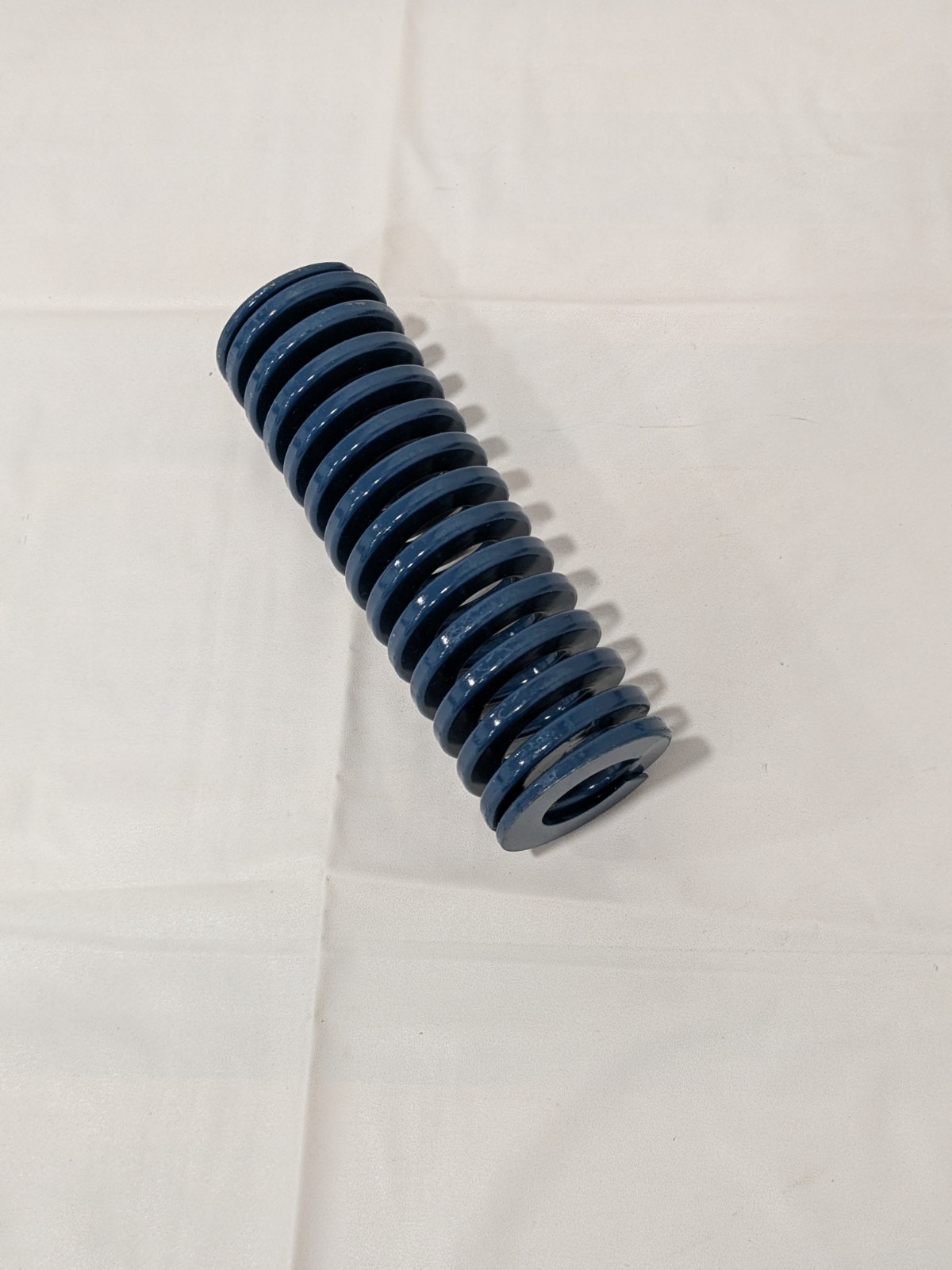 Dayton Lamina Die Spring 2″ Hole Dia, 1″ Rod Dia, 6″ Free Length, Blue 9-3224-21