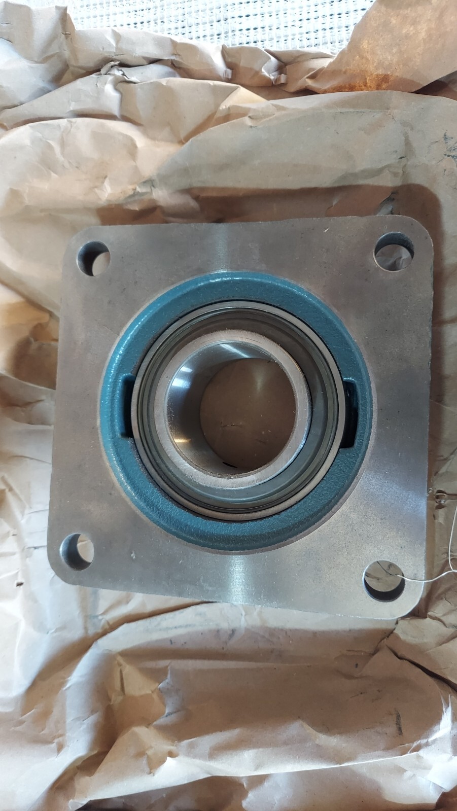 New Dodge 123750 F4B-SCAH-207 Flange Mounted Bearing 2 7/16″