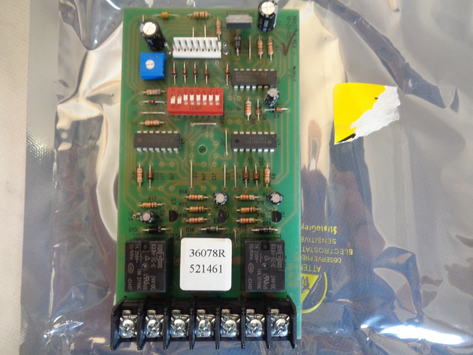NEW OVERHEAD DOOR 36078R.S LIGHT BOARD 116228