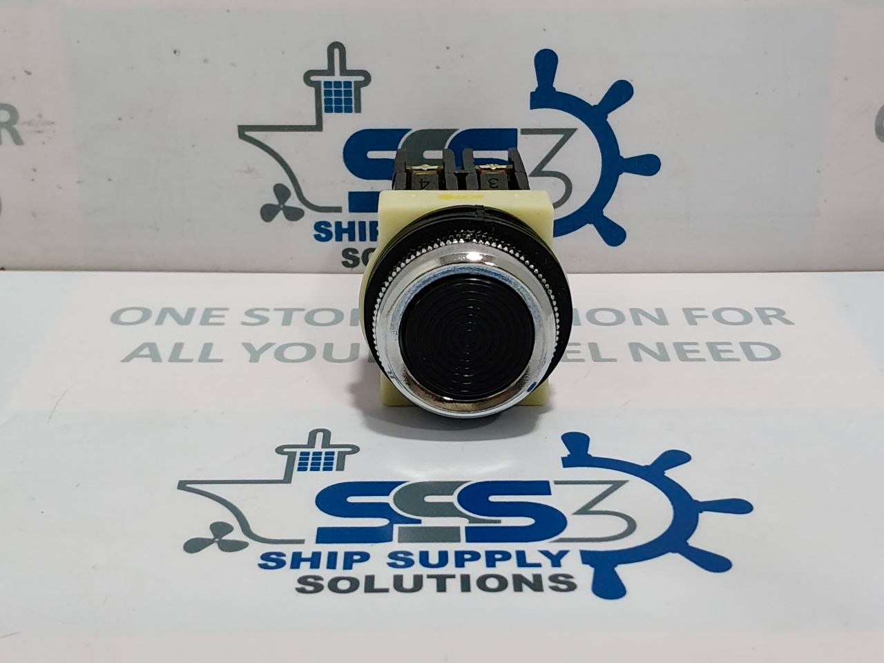 Fuji Electric AH30-F Black Push Button 10A 600V AH30-FB22 2A2B (Unused New)