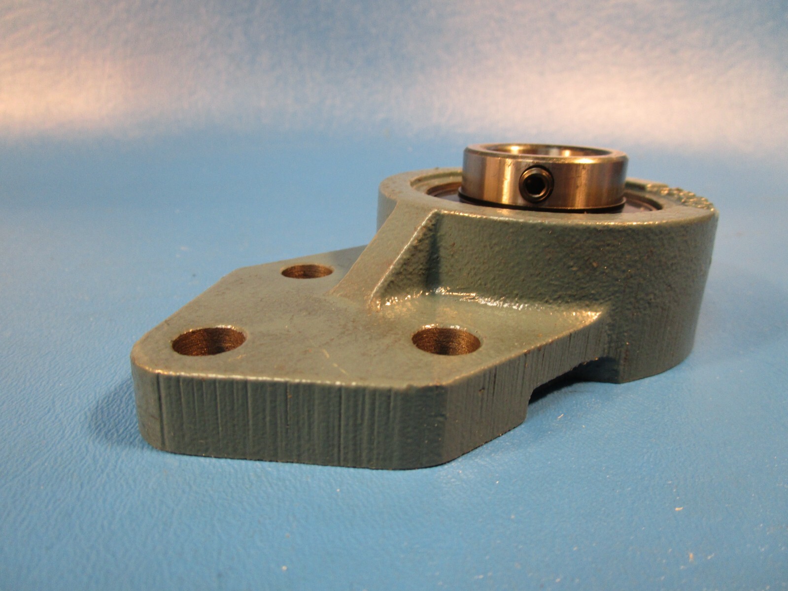 AMI UCFB205-16, 1“ Bore, 3-Bolt Flange Block Bearing, Set Screw Locking (ASAHI)