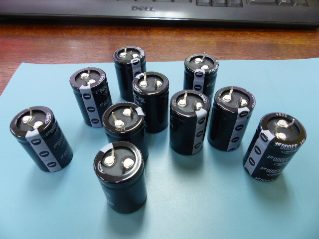 Marcon CEAWF1A333M20 Qty of 10 per Lot 33000uf 10v SI 24x40mm 85 deg. Marco