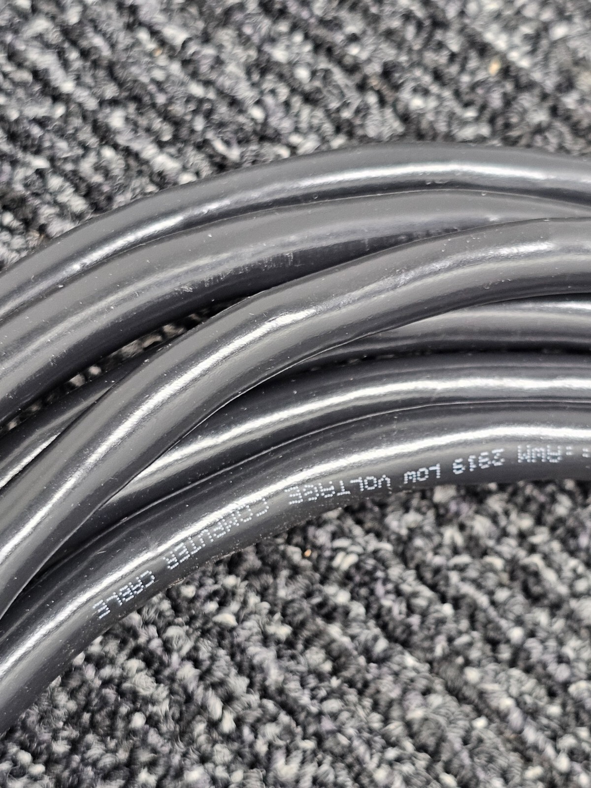 E83482 28 AWG TYPE CL2 75C Low Voltage Computer Cable