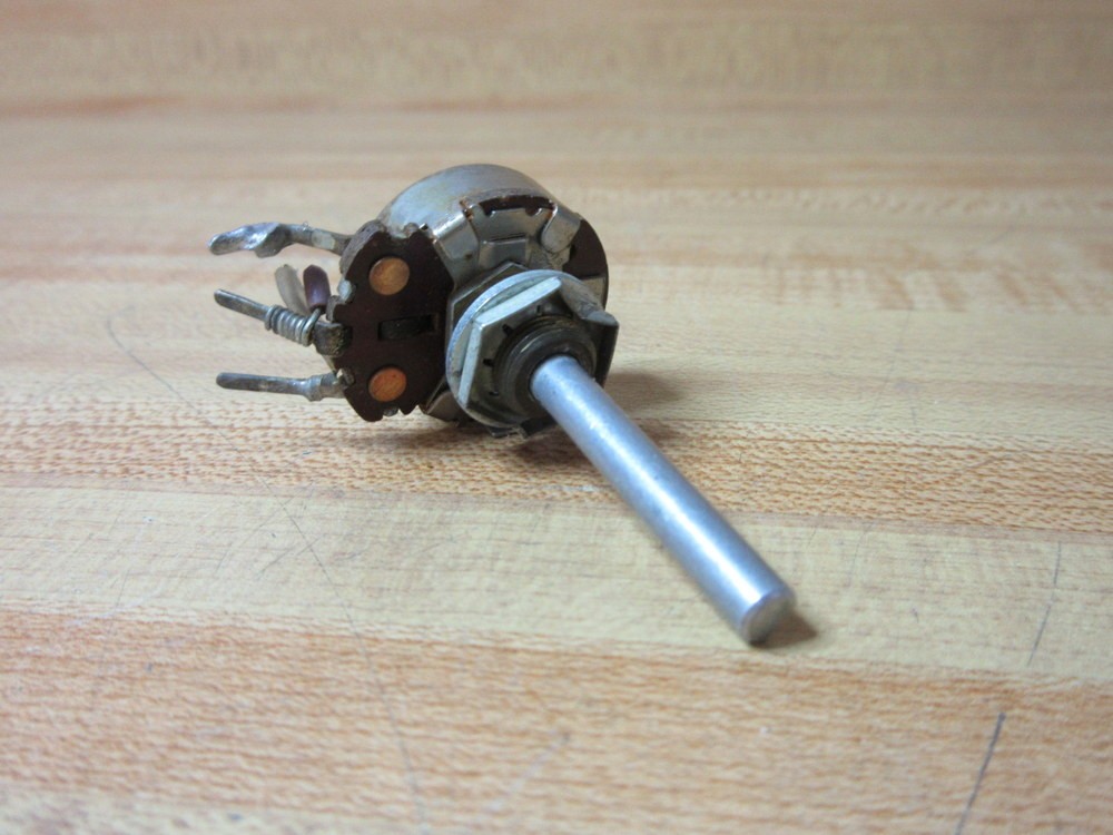 Part 1376348 Potentiometer 1-1/4″ Shaft