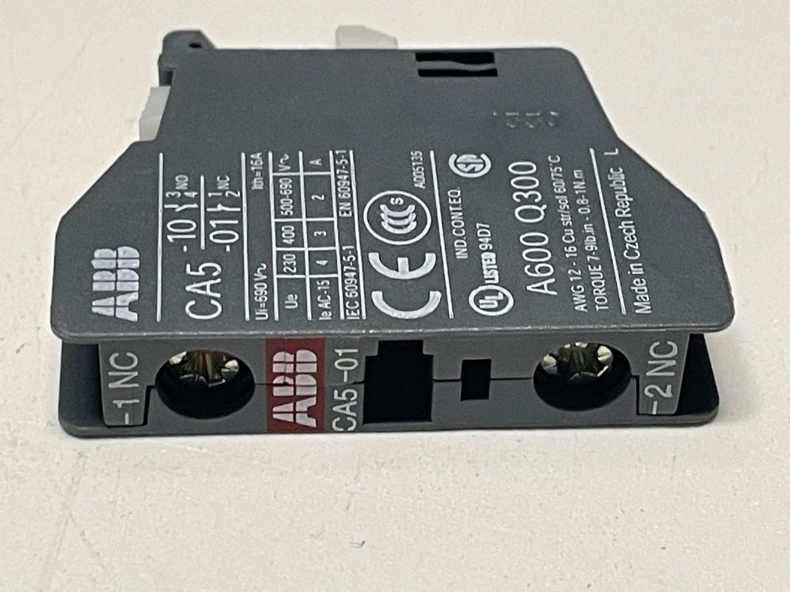 Partial box of 8 Eaton CA5-01 Auxiliary Contact