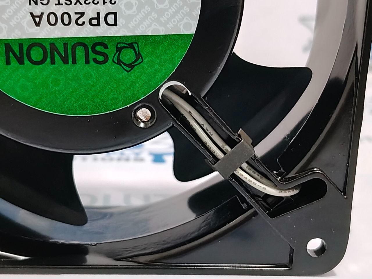 SUNON DP200A 2123XST.GN Cooling Fan 220-240V 50/60Hz 0.14/0.12A