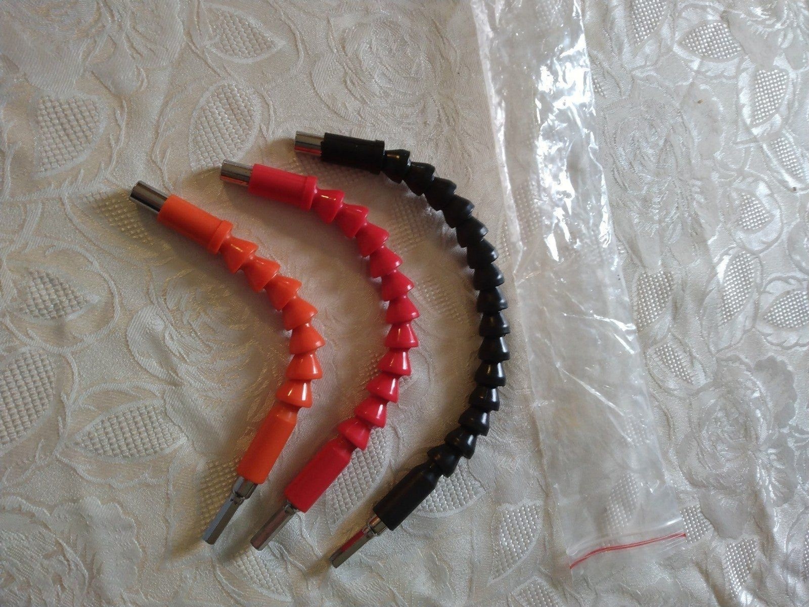 3 Bendable magnetic ratchet extensions