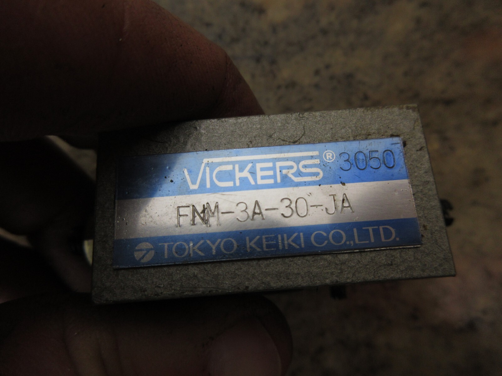 TOKYO KEIKI VICKERS VALVE FNM-3A-30-JA 3050
