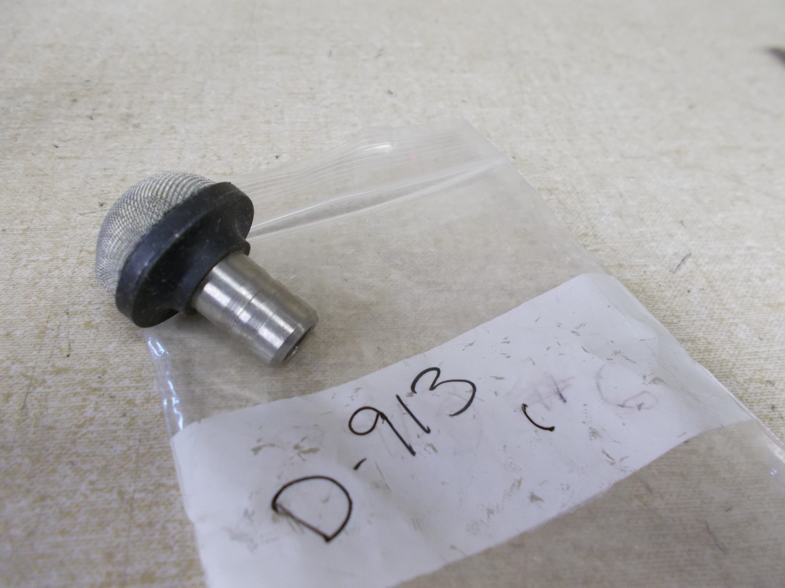 NEW Industrial Filter Assembly D-913 *FREE SHIPPING*