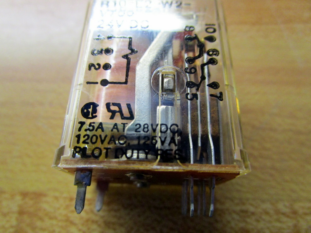 AMF Potter & Brumfield R10-E2-W2-V700 Relay R10E2W2V700