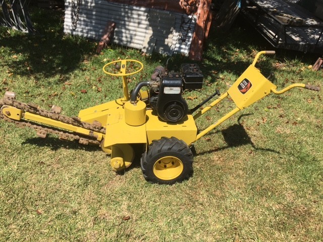 Ditch Witch Ditchwitch C77 trencher, used, good condition