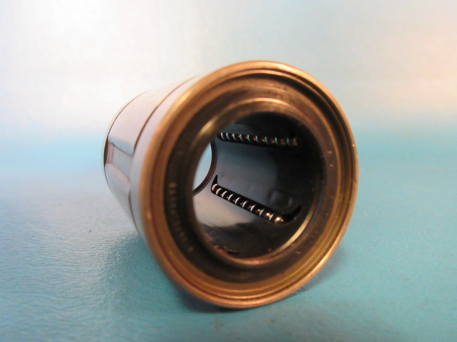 IKO LBD 20 UU Linear Motion Ball Bearing, Bushing, 20MM Bore, Sealed.