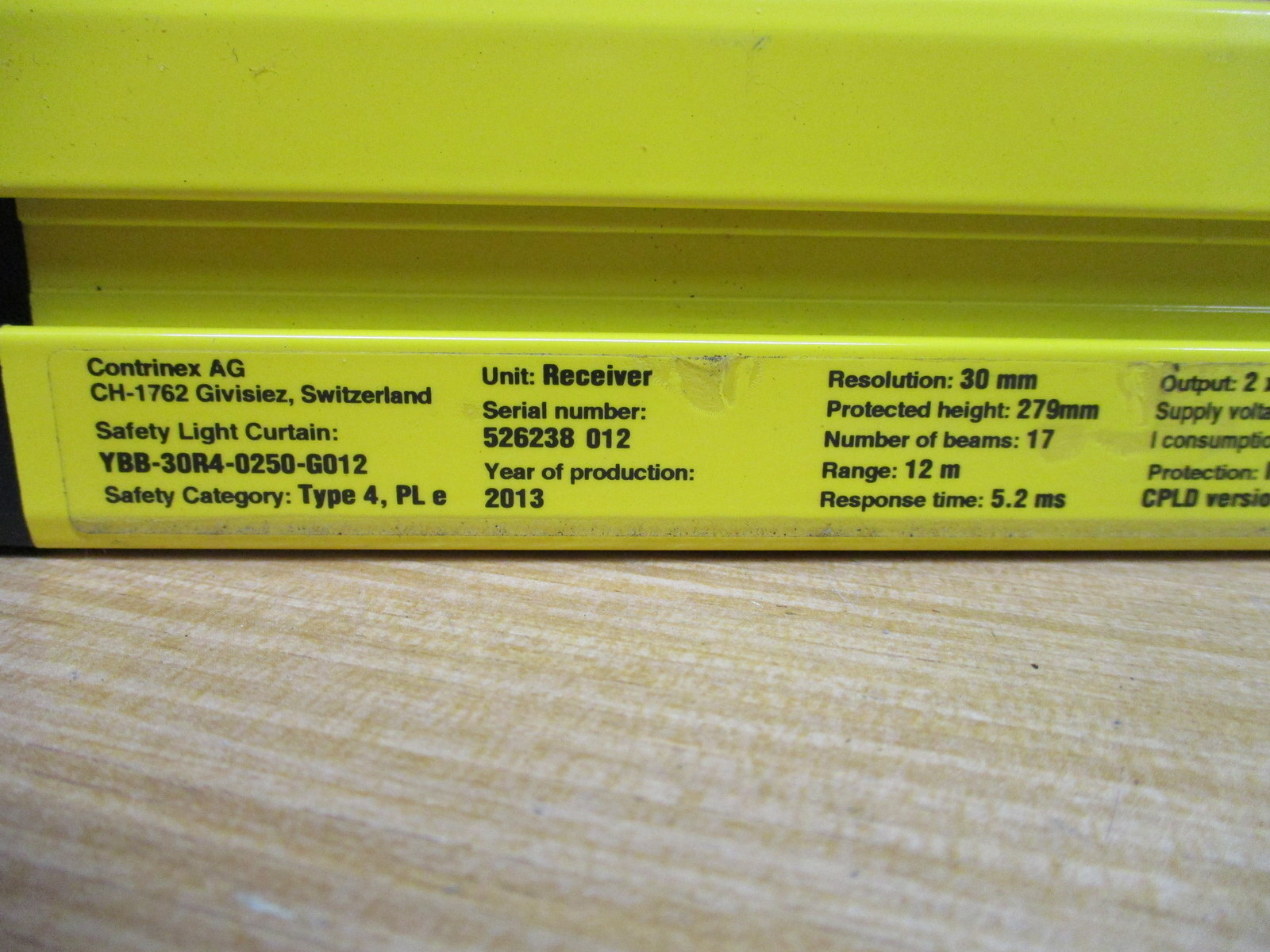 Contrinex YBB-30R4-0250-G012 Safety Light Curtain Receiver