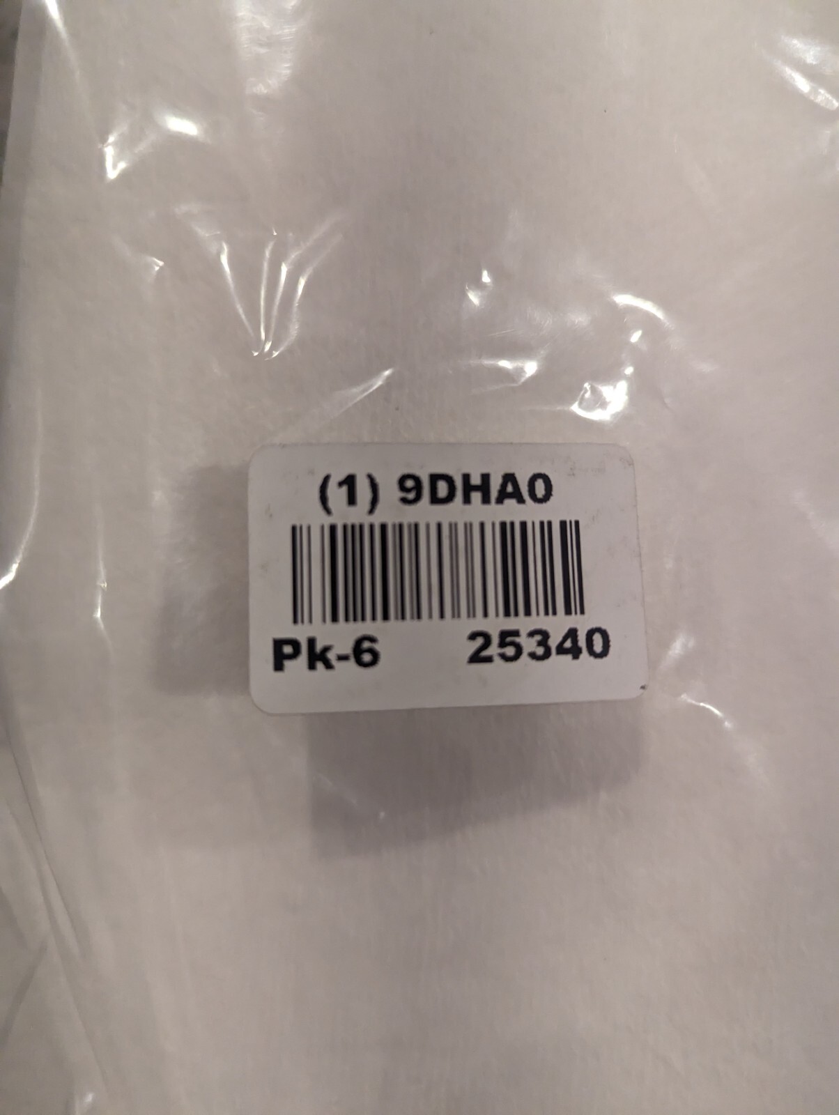 GRAINGER APPROVED 25340 Disposable Bath Towels,White,PK6