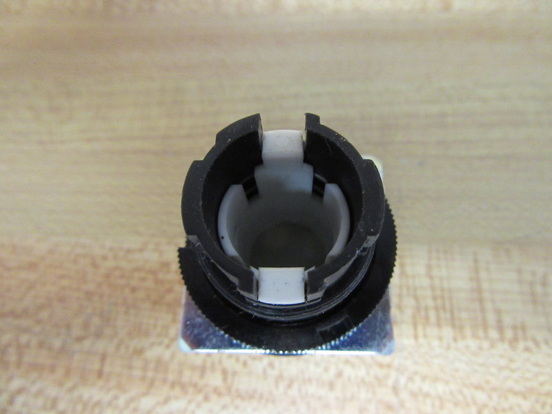 Omron A22-GW Push Button Switch