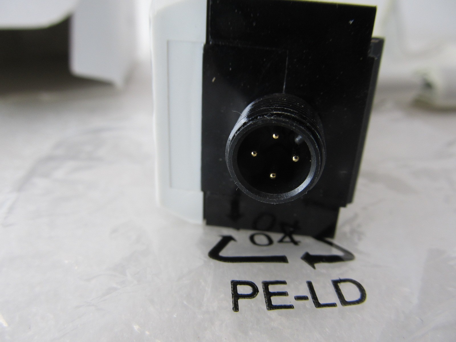 AVENTICS R412010767 PRESSURE SENSOR New in Box