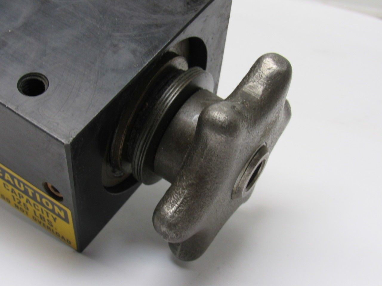 Rapid-Air R34NF 1-1/2″ x 12″ Shaft Coil Reel Spool Holder 125# Capacity