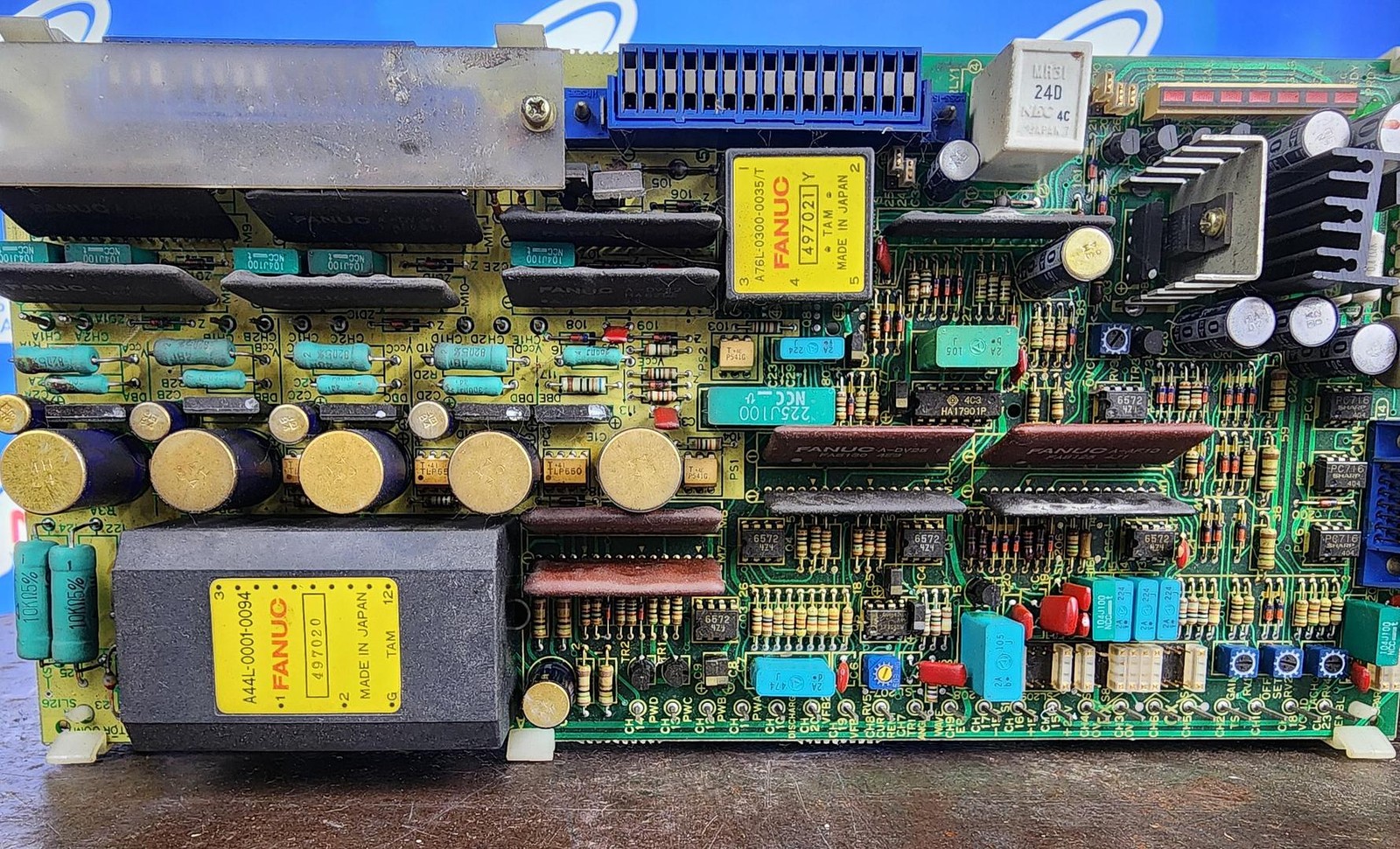 Fanuc Velocity Control Unit A20B-0009-0320/10D A06B-6047-H003