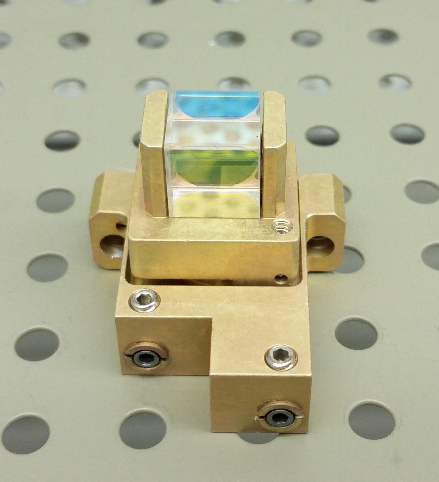 Thorlabs 1/2″ Polarizing Beamsplitter Cube 900–1300nm & Laser Optic Mount Adjust