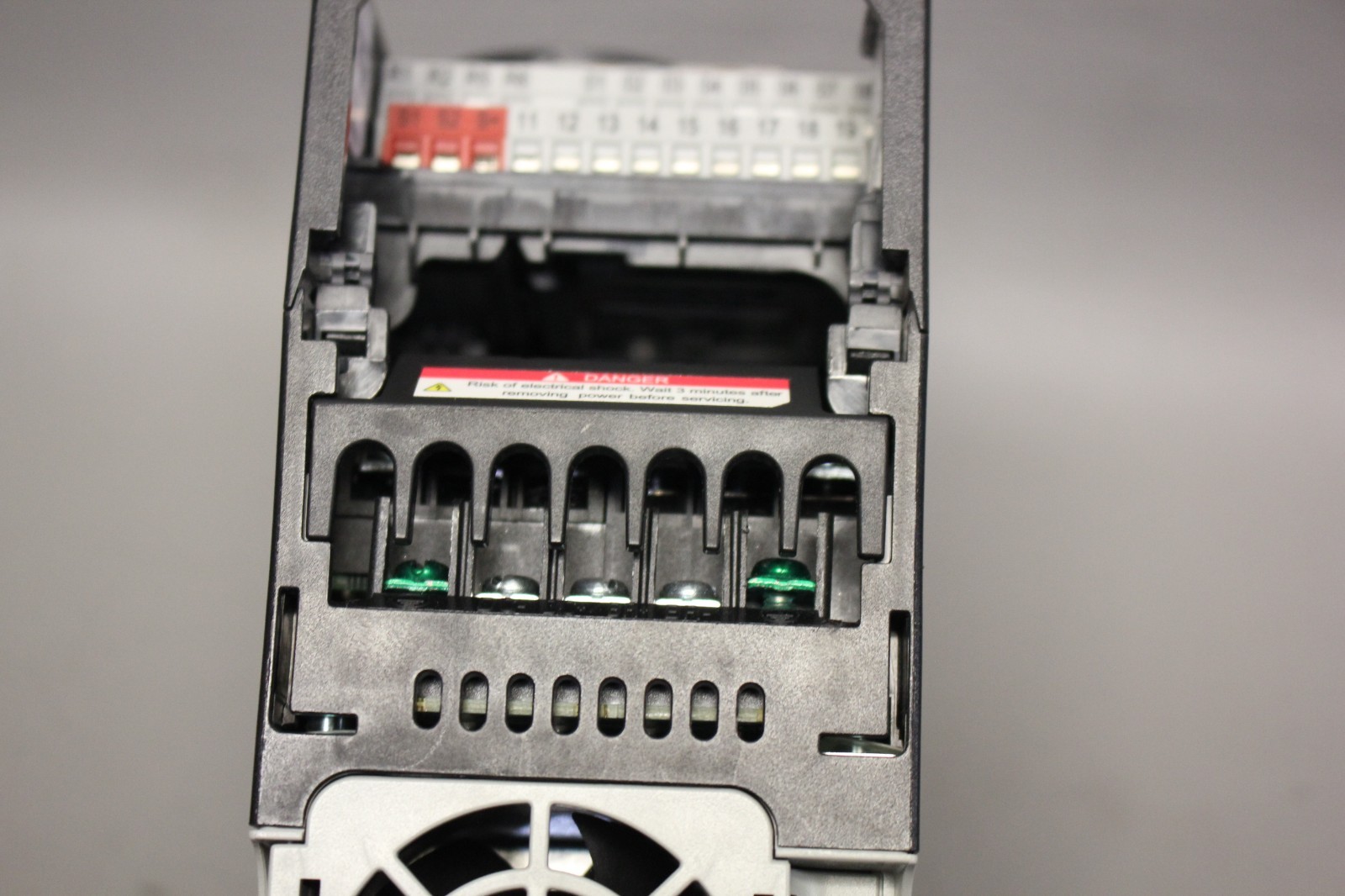 ALLEN BRADLEY POWERFLEX 525 2HP AC DRIVE 25B-D4P0N114 SER. A