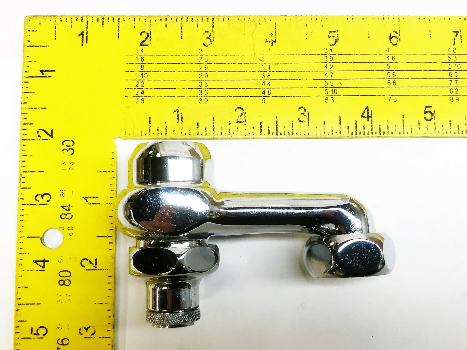 Chicago Faucets 2-1/2″ Offset Inlet Supply Arm NOS