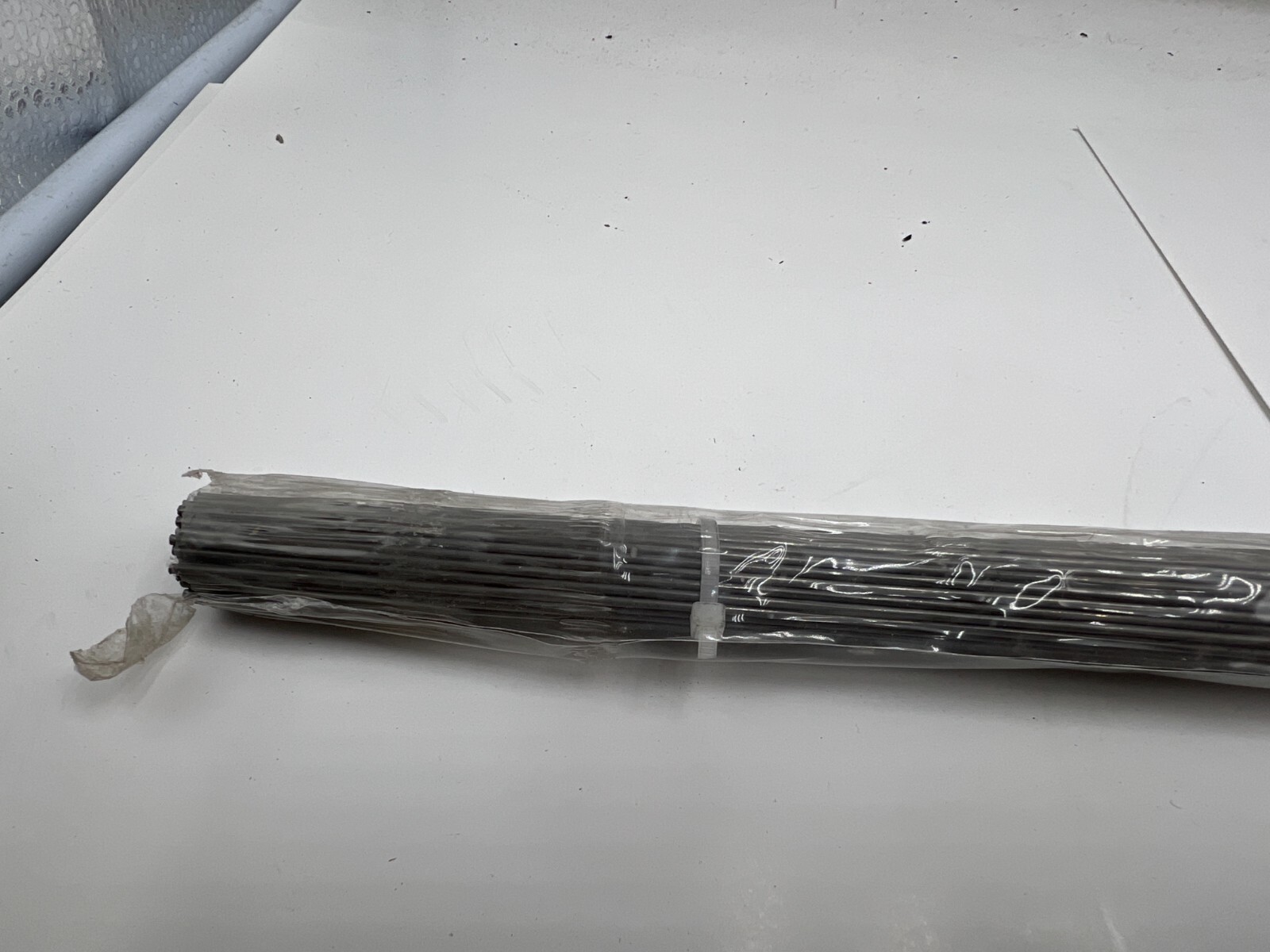 5 Packs of 100 Empire 2.5″ x 3.5″ RED Stake Flags 21″ Stem Factory Part # 78-007