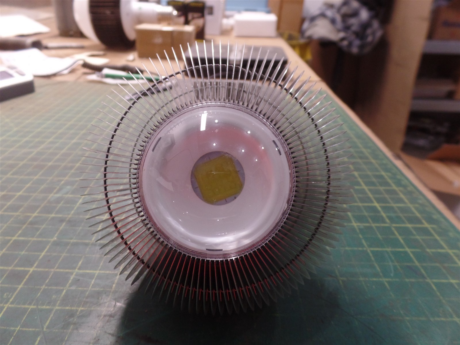 E26 BR40 20W ALTLED LED APOLLO 6000K 100-240V STEAMPUNK ALT202390, 60° TRU WHITE