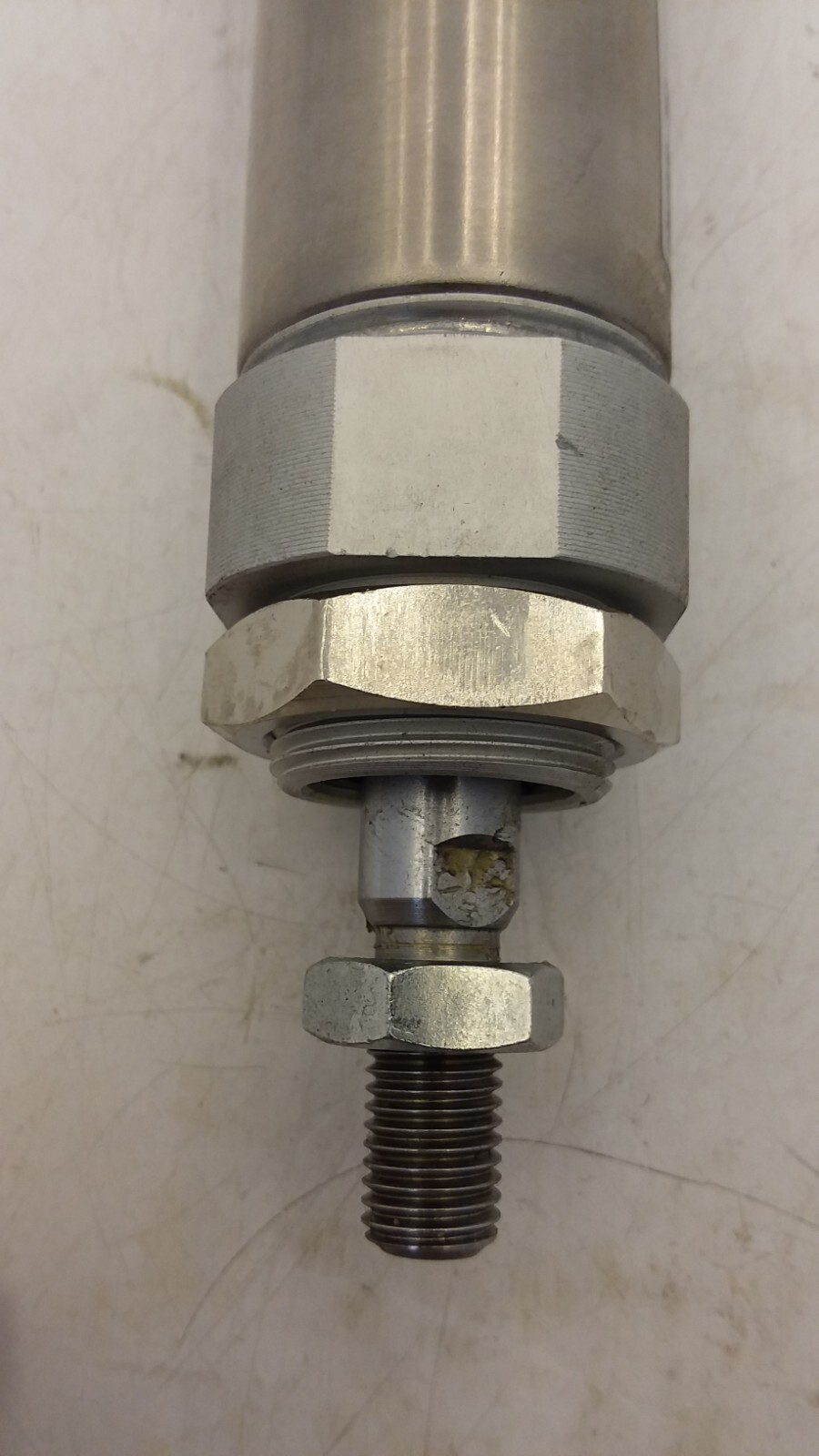 SMC CDM2B32-25Z PNEUMATIC CYLINDER 32MM 1/8″ 1MPA 25MM DOUBLE ACTING NNB