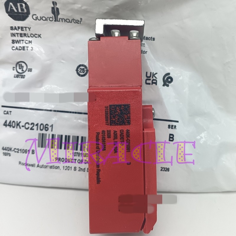 1PC NEW FOR Allen-bradley 440K-C21061 Safety Interlock Switch